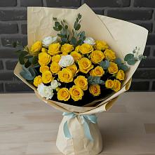 Букет цветов из:  Розы в Садовом Воронежской области