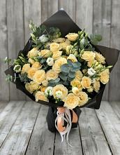 Букет цветов из:  Розы и Лизиантусы в Садовом Воронежской области