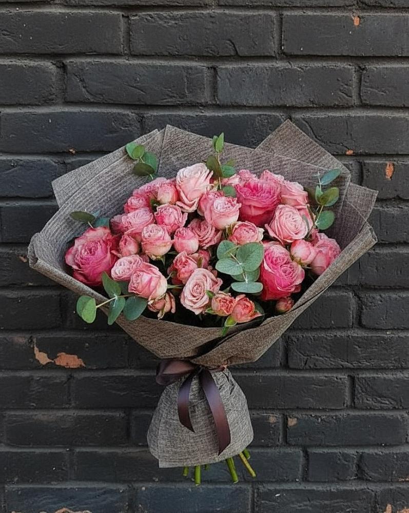 Букет цветов из: Розы в Садовом Воронежской области