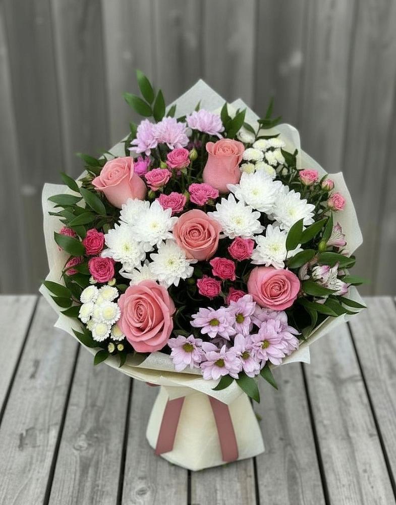 Букет цветов из: Альстромерии, Гвоздики, Розы и Хризантемы в Садовом Воронежской области