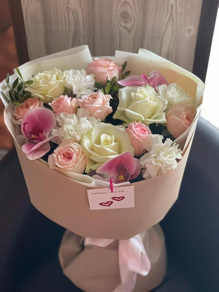 Букет цветов из: Орхидеи, Розы и Гвоздики в Садовом Воронежской области