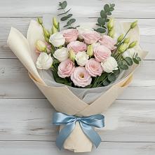 Букет цветов из:  Лизиантусы #REPLACE_PRED# Садовом Воронежской области