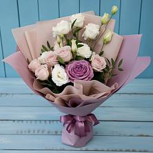 Букет цветов из:  Розы и Лизиантусы в Садовом Воронежской области