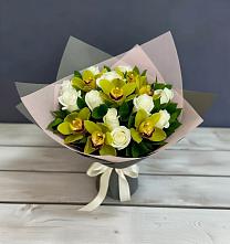 Букет цветов из:  Орхидеи и Розы в Садовом Воронежской области