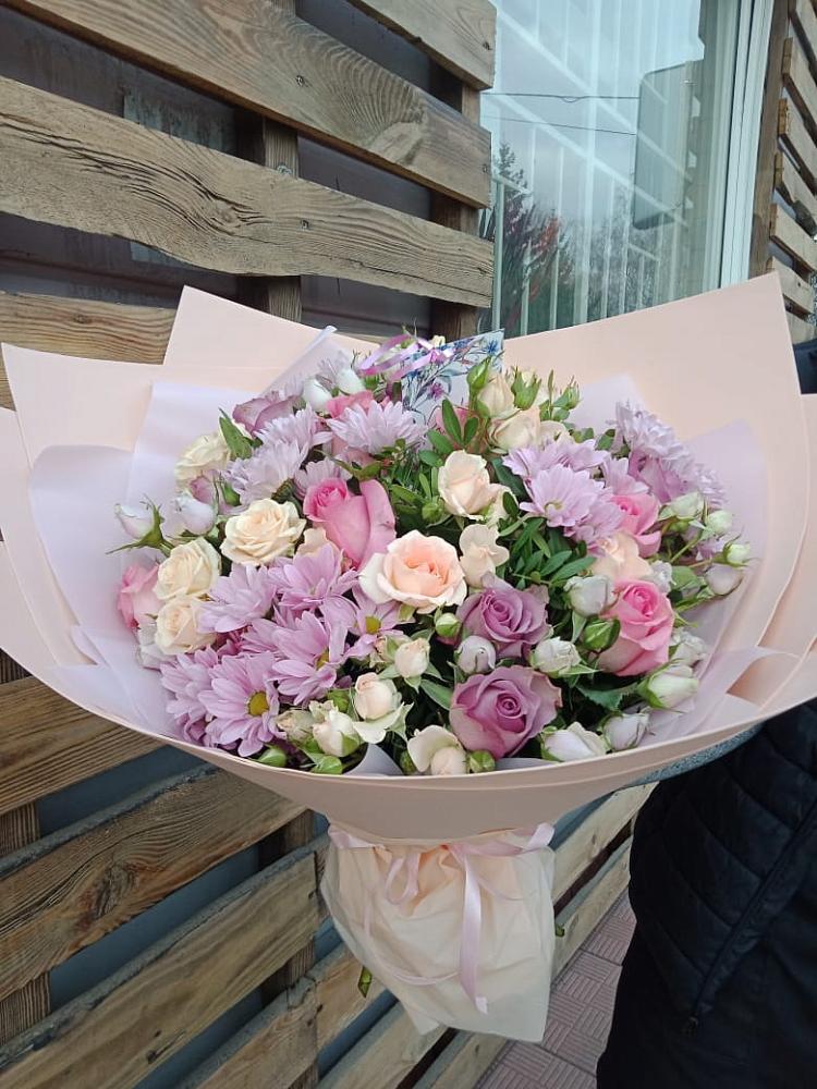 Букет цветов из: Розы и Хризантемы в Садовом Воронежской области