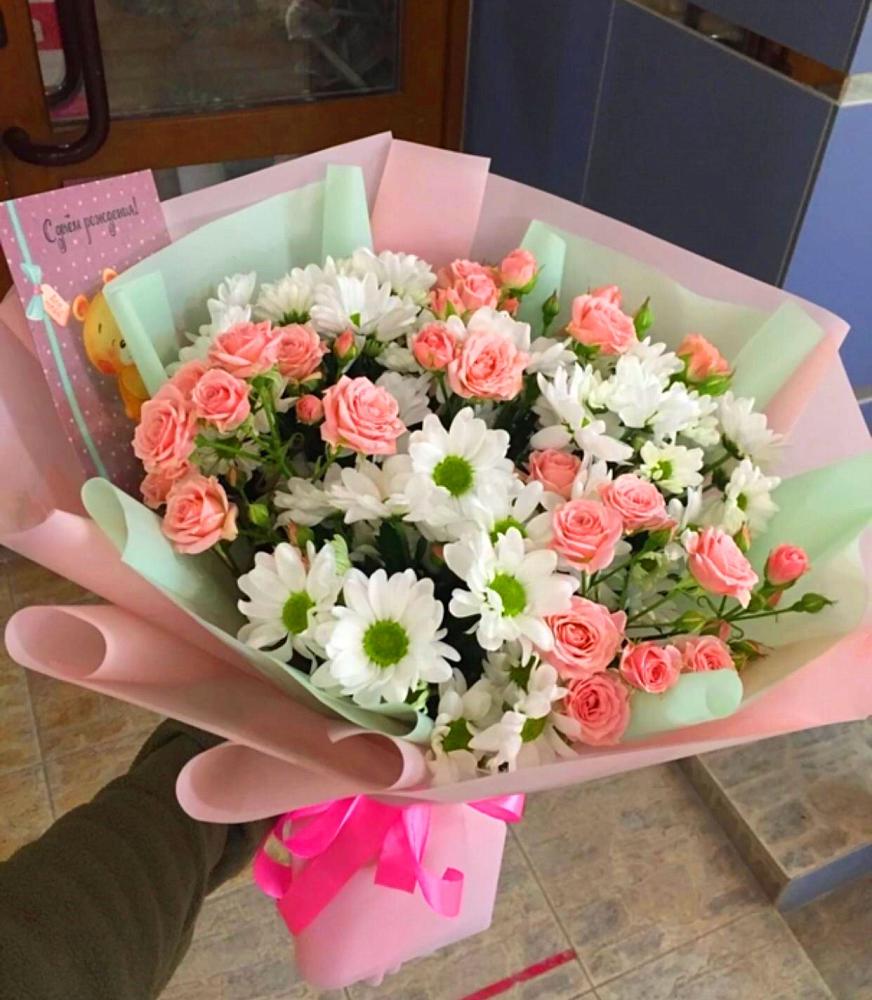 Букет цветов из: Розы и Хризантемы в Садовом Воронежской области