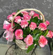 Цветочная композиция из Розы в корзине #REPLACE_PRED# Садовом Воронежской области