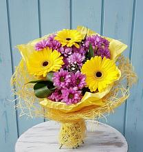 Букет цветов из:  Хризантемы и Герберы в Садовом Воронежской области
