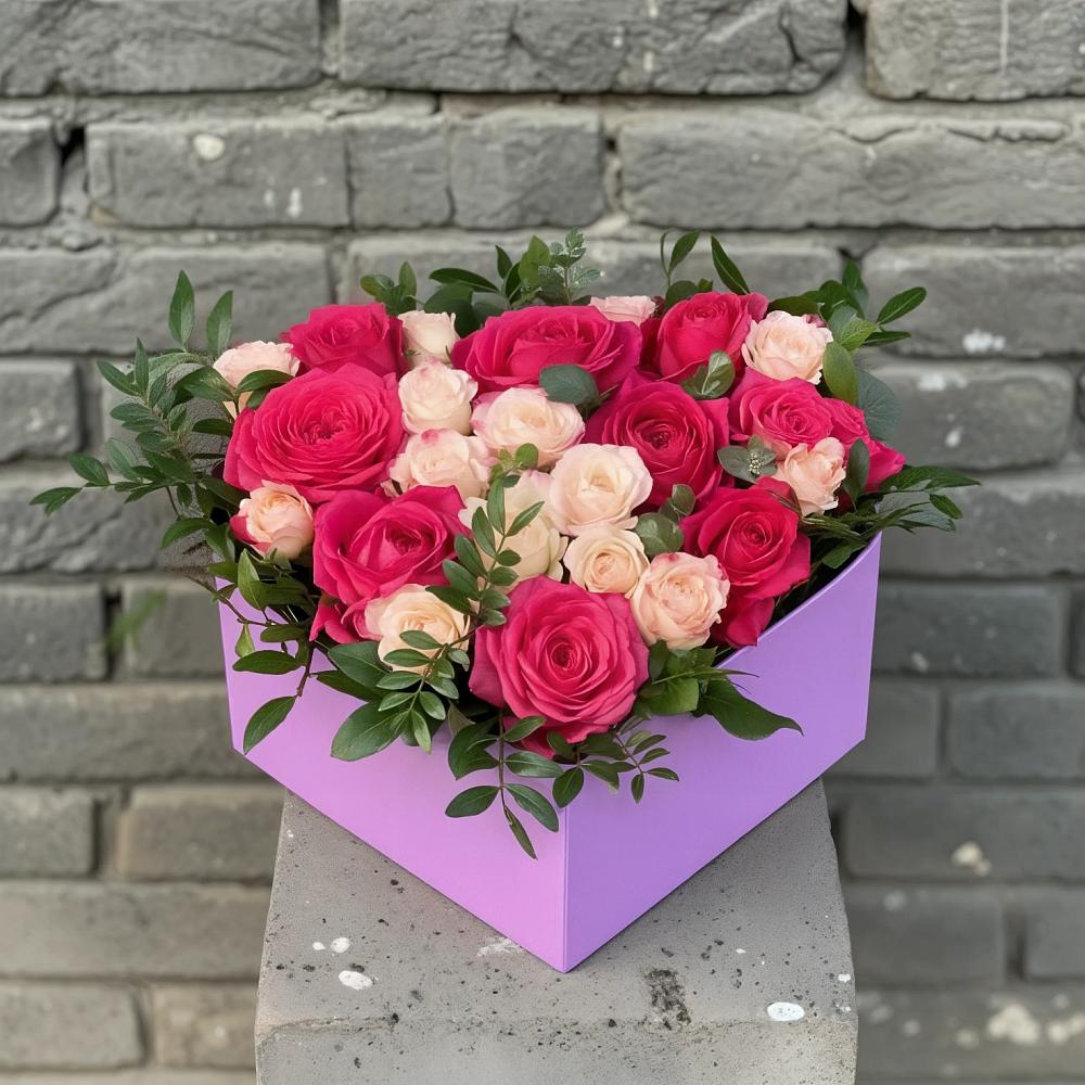 Цветочная композиция из Розы в коробке в Садовом Воронежской области