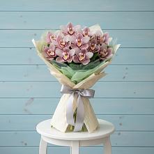 Букет цветов из:  Орхидеи и Розы в Садовом Воронежской области
