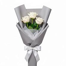 Букет 3 белые розы #REPLACE_PRED# Садовом Воронежской области