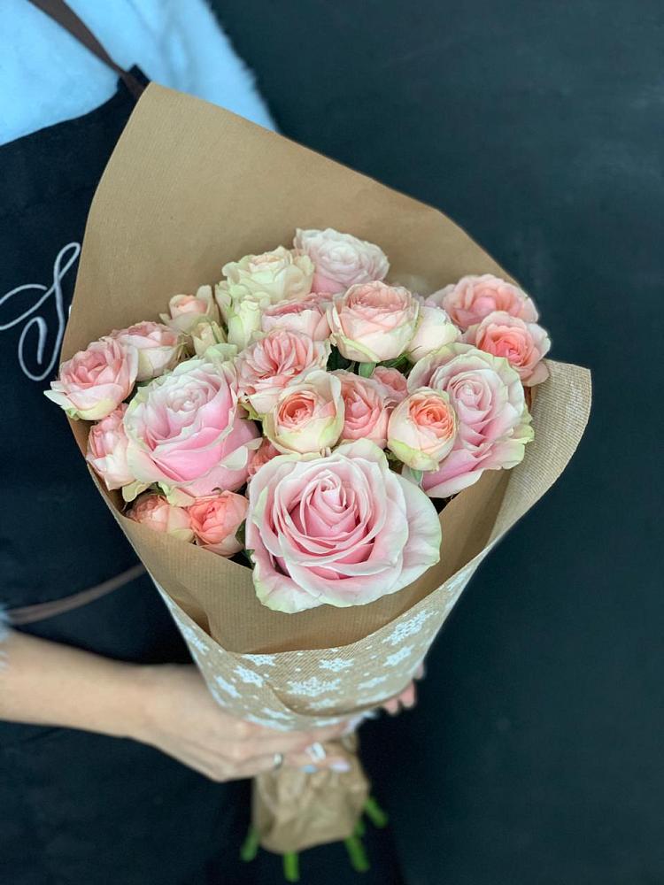 Букет цветов из: Хризантемы и Розы в Садовом Воронежской области