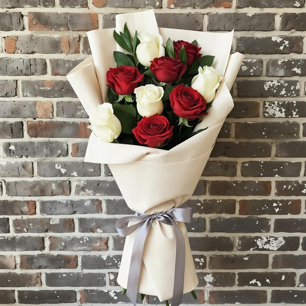 Букет цветов из: Розы в Садовом Воронежской области