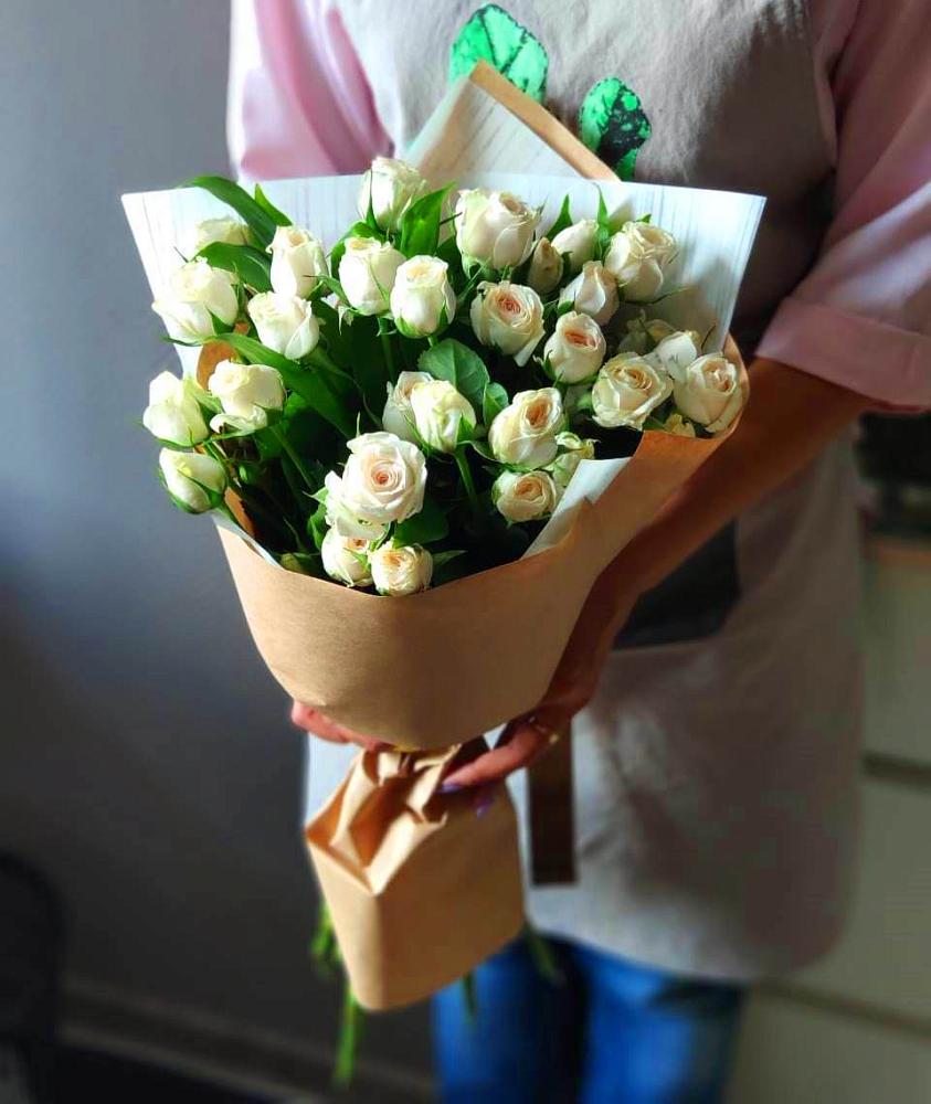 Букет цветов из: Розы в Садовом Воронежской области