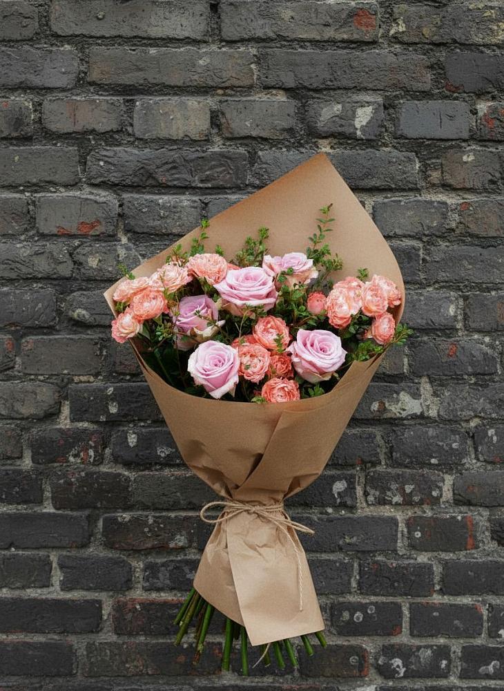 Букет цветов из: Розы в Садовом Воронежской области