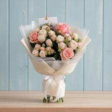 Букет цветов из:  Розы в Садовом Воронежской области