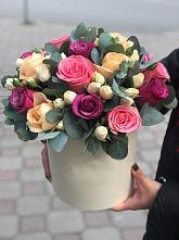 Цветочная композиция из Розы в шляпной коробке #REPLACE_PRED# Садовом Воронежской области